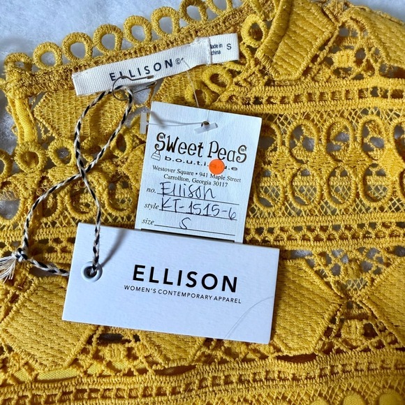 Ellison NWT Mustard Yellow Geometric Lace Bell Sleeve Top KT-1515-6 Womens Small - Picture 3 of 9